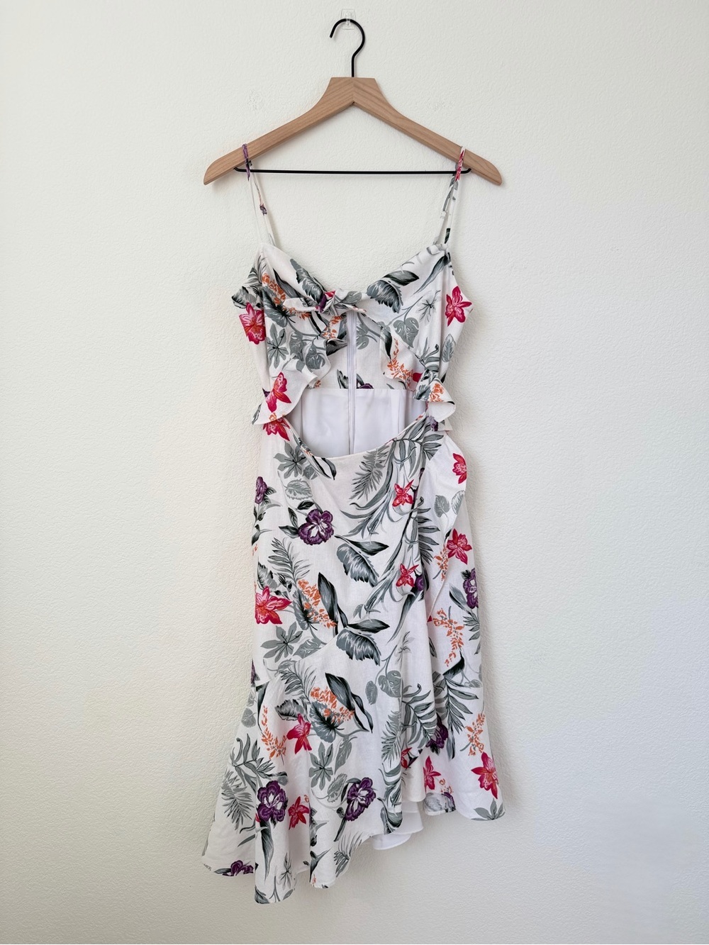 Wayf Mahari Ruffle Knot Front Floral Linen Blend Dress - Picture 13 of 16